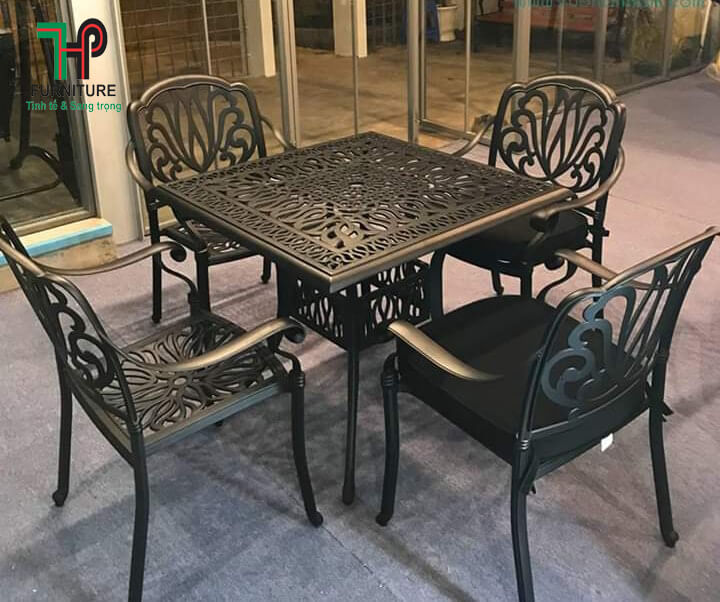 Bàn ghế nhôm đúc sân vườn (2)