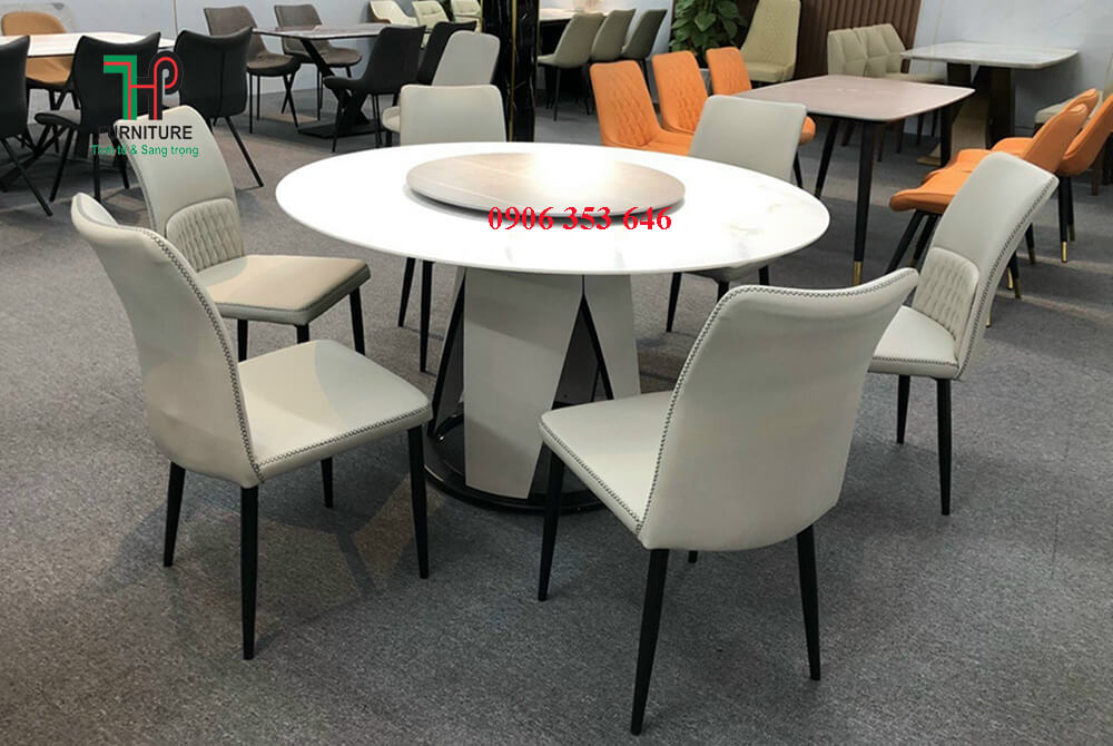 Bàn ăn tròn mặt đá hiện đại